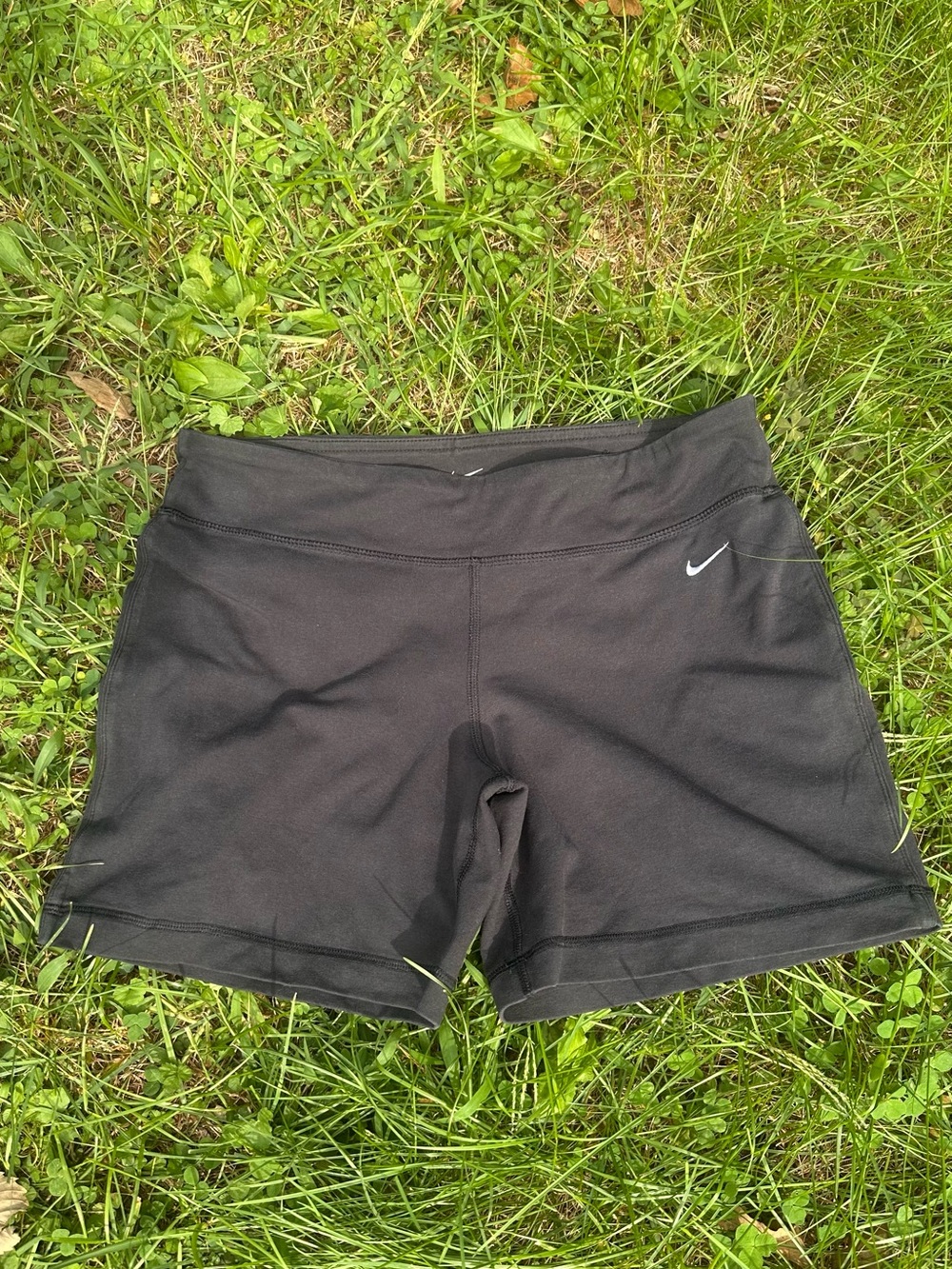 Vintage 90s Cotton Blend Mid-High Rise Nike Women’s Black Biker Shorts